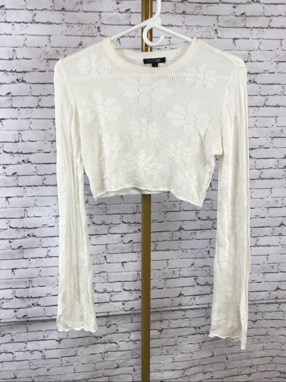 Papermoon | White Floral Knit Cropped Long-Sleeve Top size L